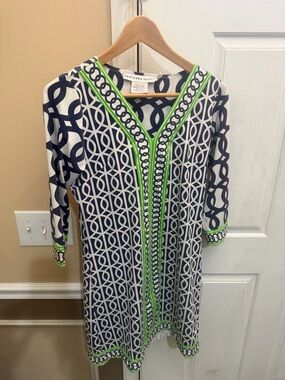 Gretchen Scott Navy, White & Lime Geometric V‑Neck Tunic with Chain Motif